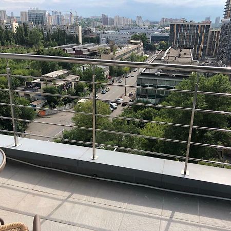 Аренда Апартаментов В Центре Киева Kiev Bagian luar foto